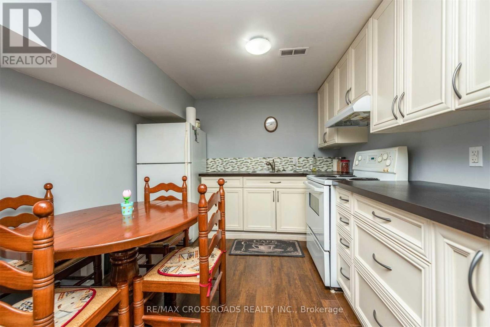 12 Sam Frustaglio Drive, Toronto, Ontario  M9N 3Y5 - Photo 31 - W12837682