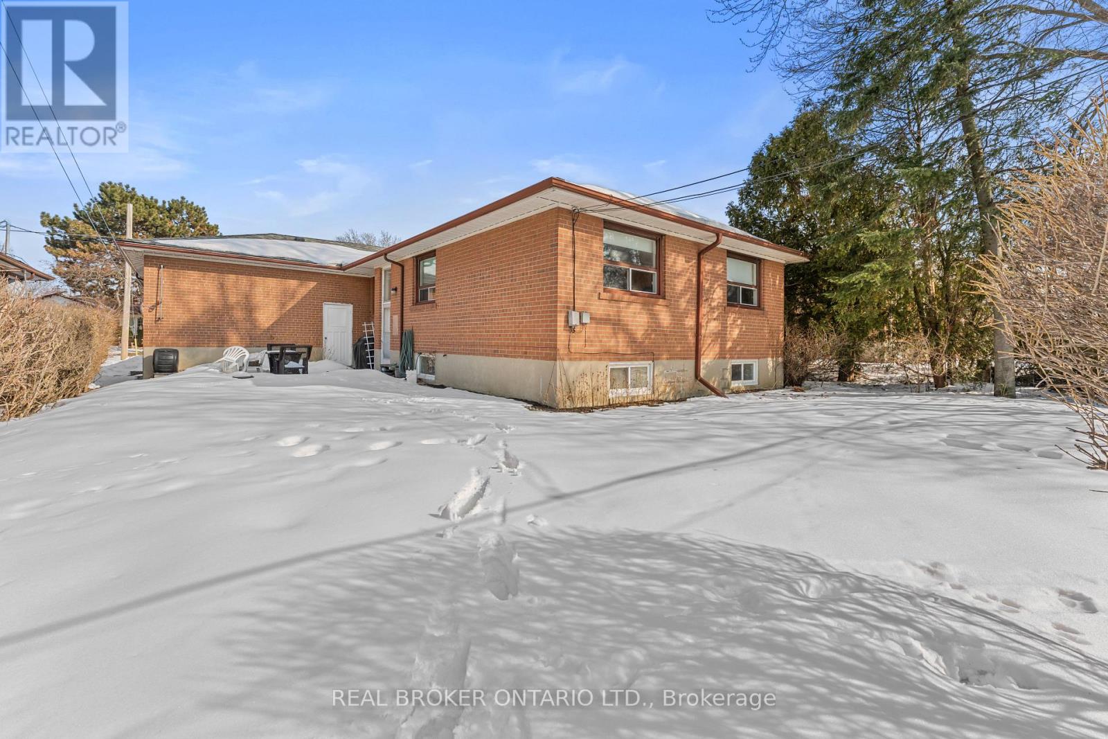 23 Beaumaris Crescent, Toronto, Ontario  M9R 1N7 - Photo 29 - W12837746