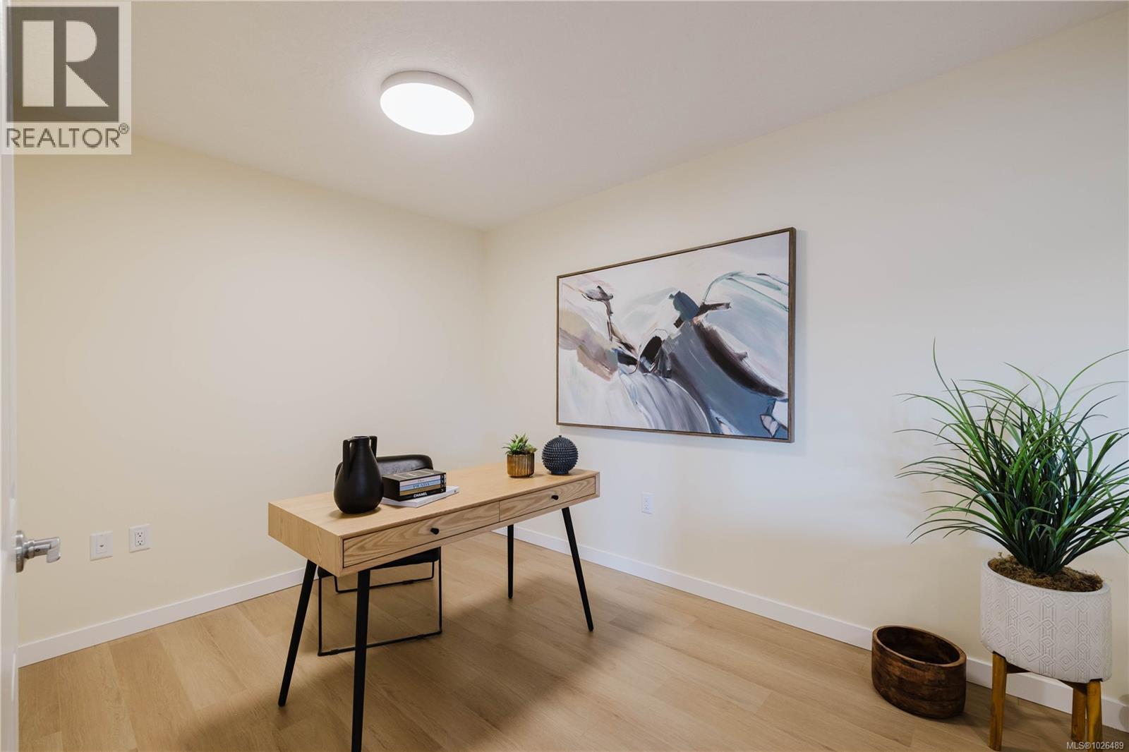 304 689 Bay St, Victoria, British Columbia  V8T 4M9 - Photo 12 - 1026489