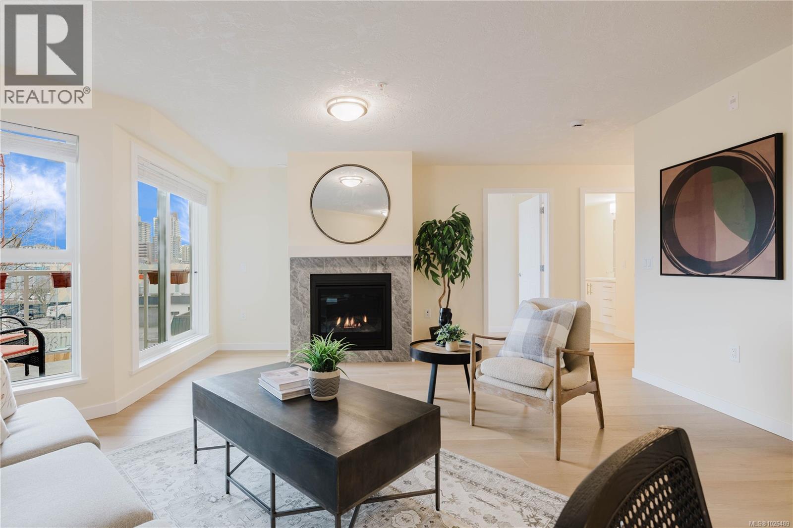 304 689 Bay St, Victoria, British Columbia  V8T 4M9 - Photo 5 - 1026489