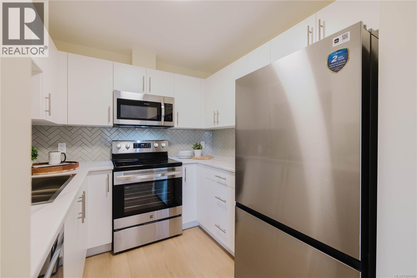 304 689 Bay St, Victoria, British Columbia  V8T 4M9 - Photo 11 - 1026489