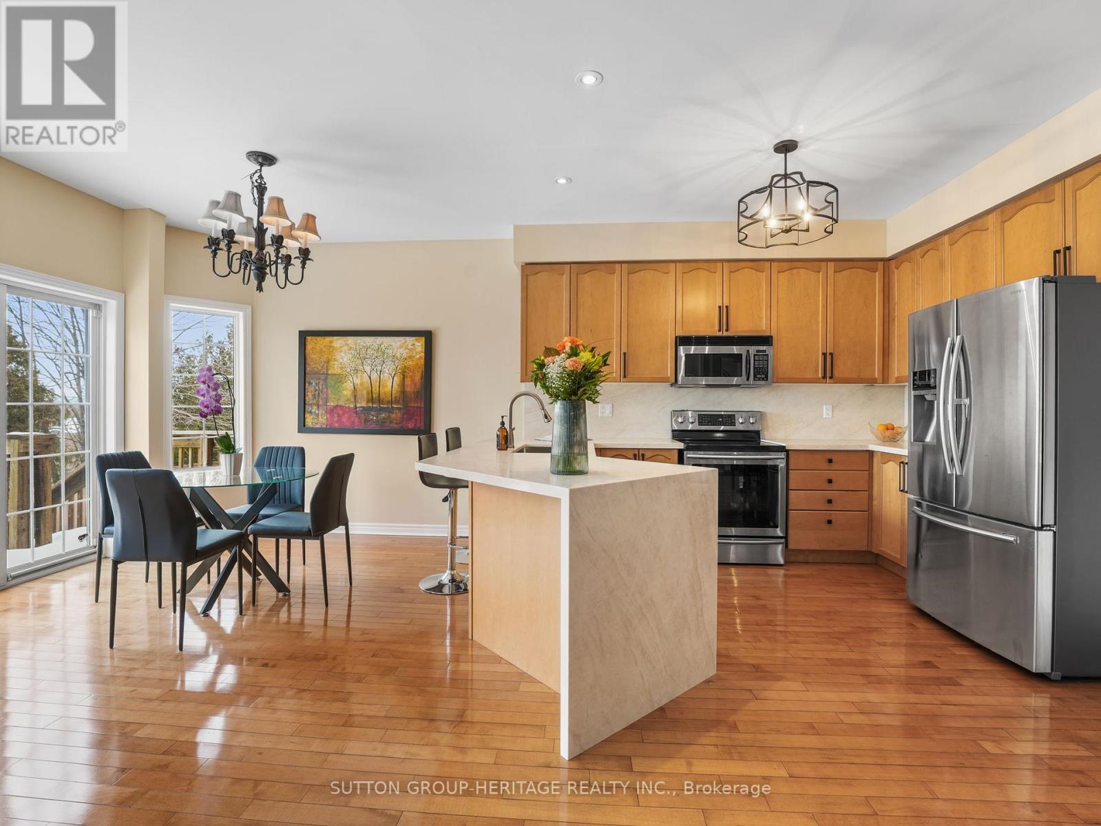 21 Sheldon Drive, Ajax, Ontario  L1T 4K7 - Photo 12 - E12837808