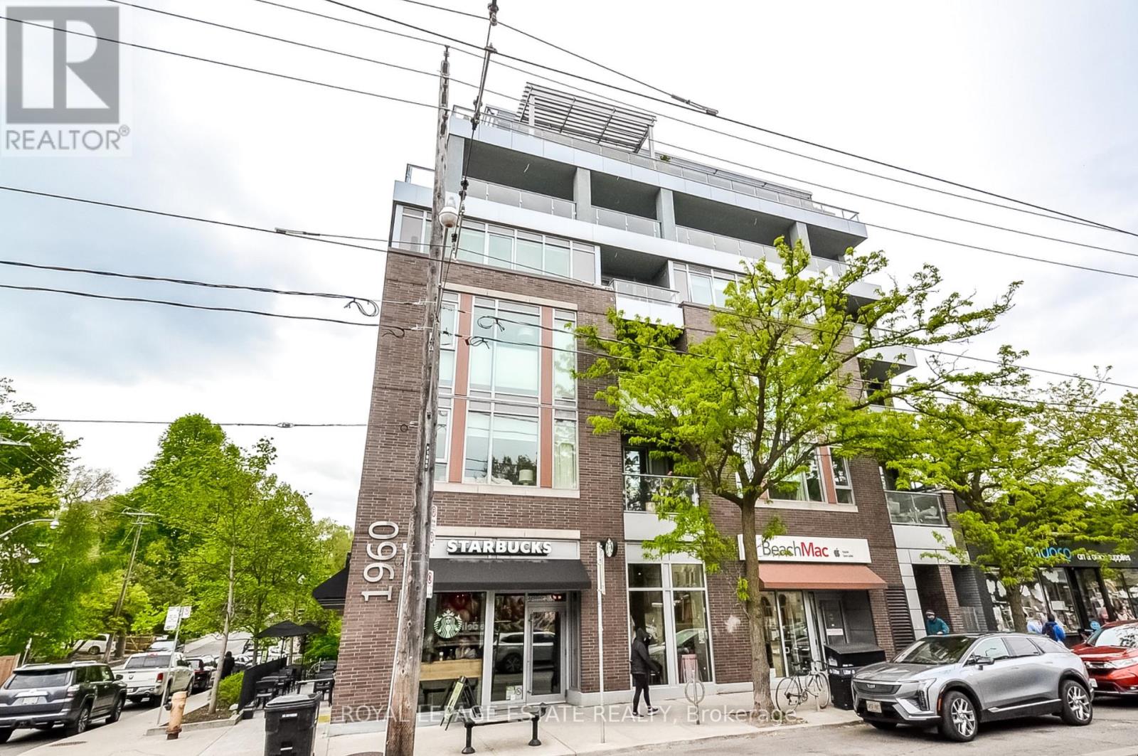 306 - 1960 QUEEN STREET E, Toronto, Ontario