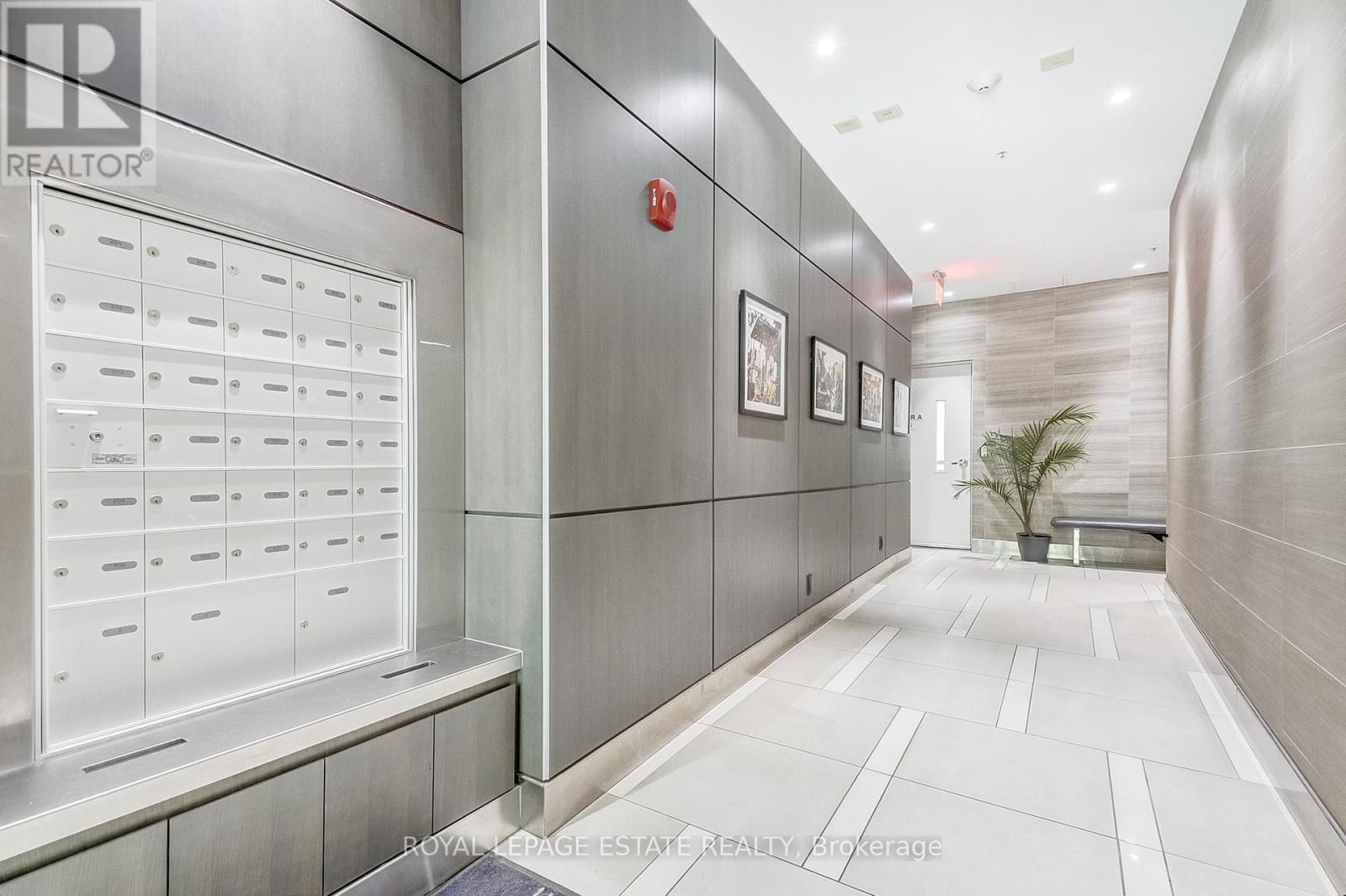 306 - 1960 Queen Street E, Toronto, Ontario  M4L 1H8 - Photo 4 - E12837898