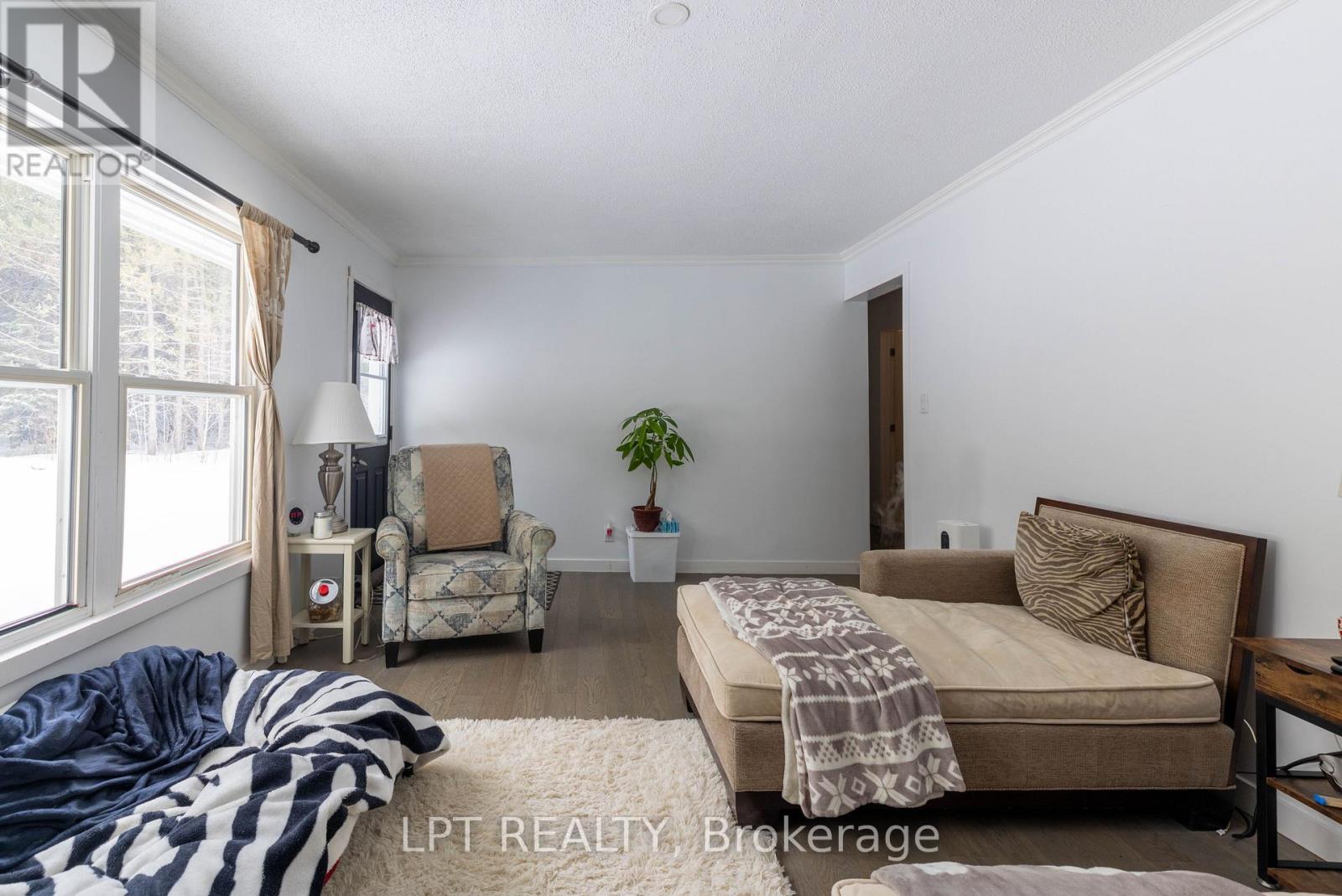 21626 Highway 48 Road, East Gwillimbury, Ontario  L0G 1M0 - Photo 13 - N12837814