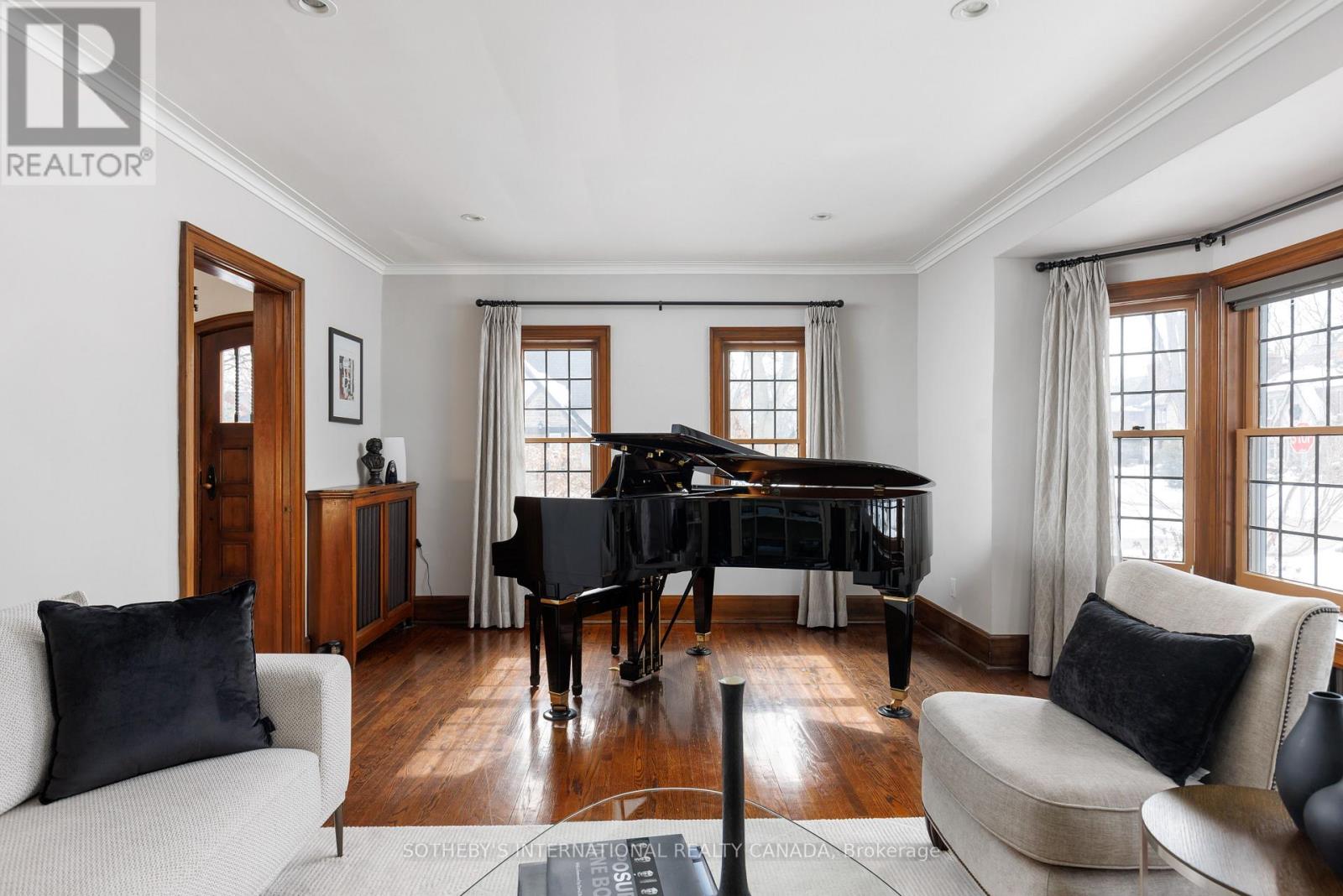 79 Willingdon Boulevard, Toronto, Ontario  M8X 2H8 - Photo 10 - W12837816