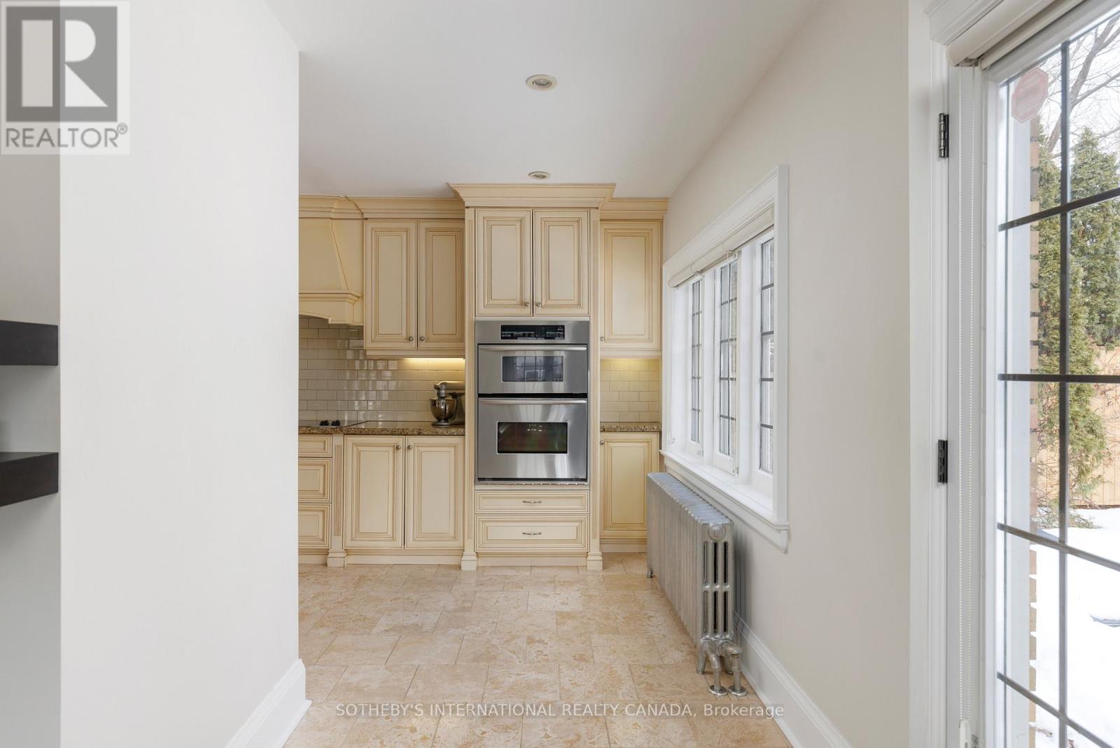 79 Willingdon Boulevard, Toronto, Ontario  M8X 2H8 - Photo 20 - W12837816