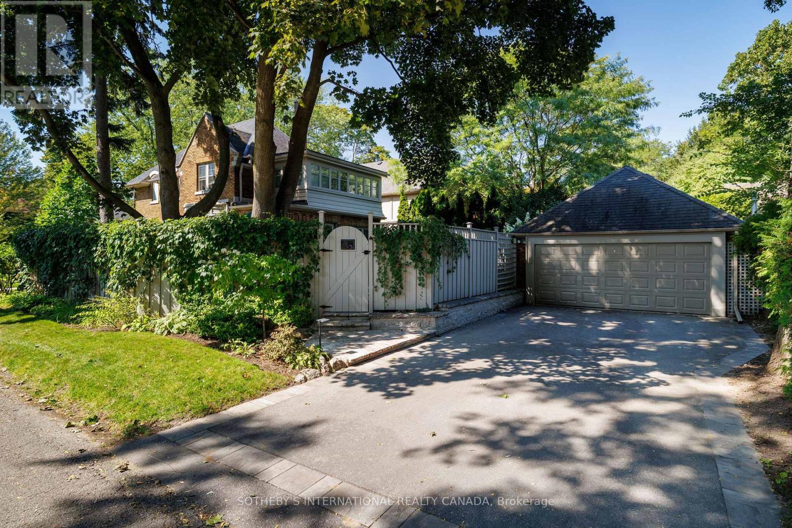 79 Willingdon Boulevard, Toronto, Ontario  M8X 2H8 - Photo 42 - W12837816