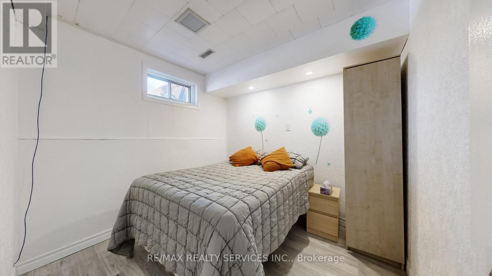 10 Minton Place, Brampton, Ontario  L6S 2S7 - Photo 34 - W12837888