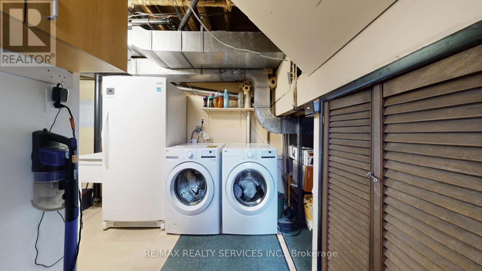 10 Minton Place, Brampton, Ontario  L6S 2S7 - Photo 38 - W12837888