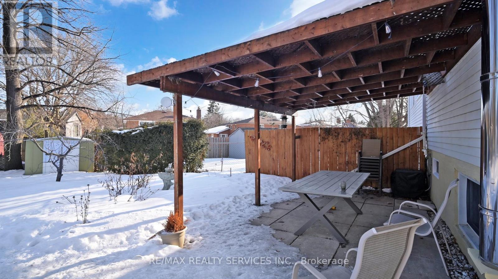 10 Minton Place, Brampton, Ontario  L6S 2S7 - Photo 45 - W12837888