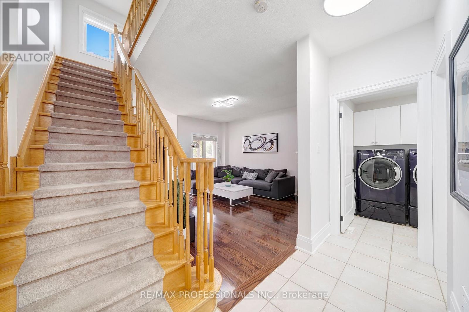 67 Chaplin Crescent, Halton Hills, Ontario  L7G 5V6 - Photo 13 - W12837902