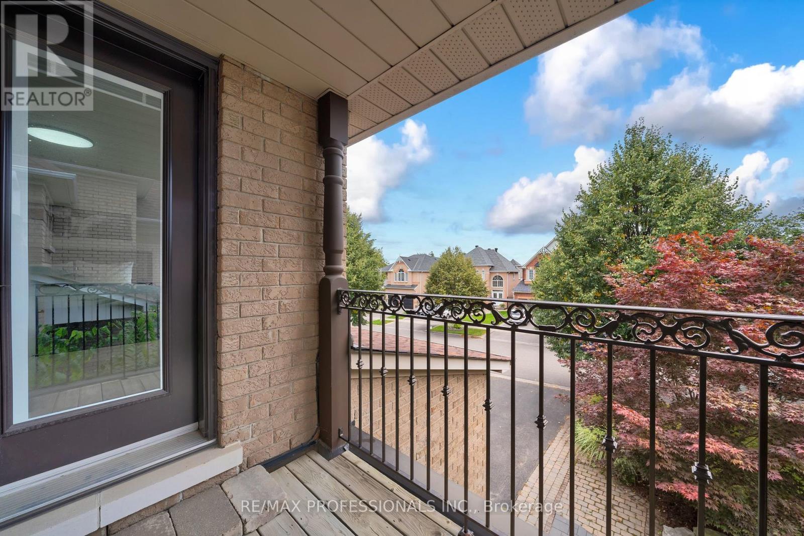 67 Chaplin Crescent, Halton Hills, Ontario  L7G 5V6 - Photo 20 - W12837902