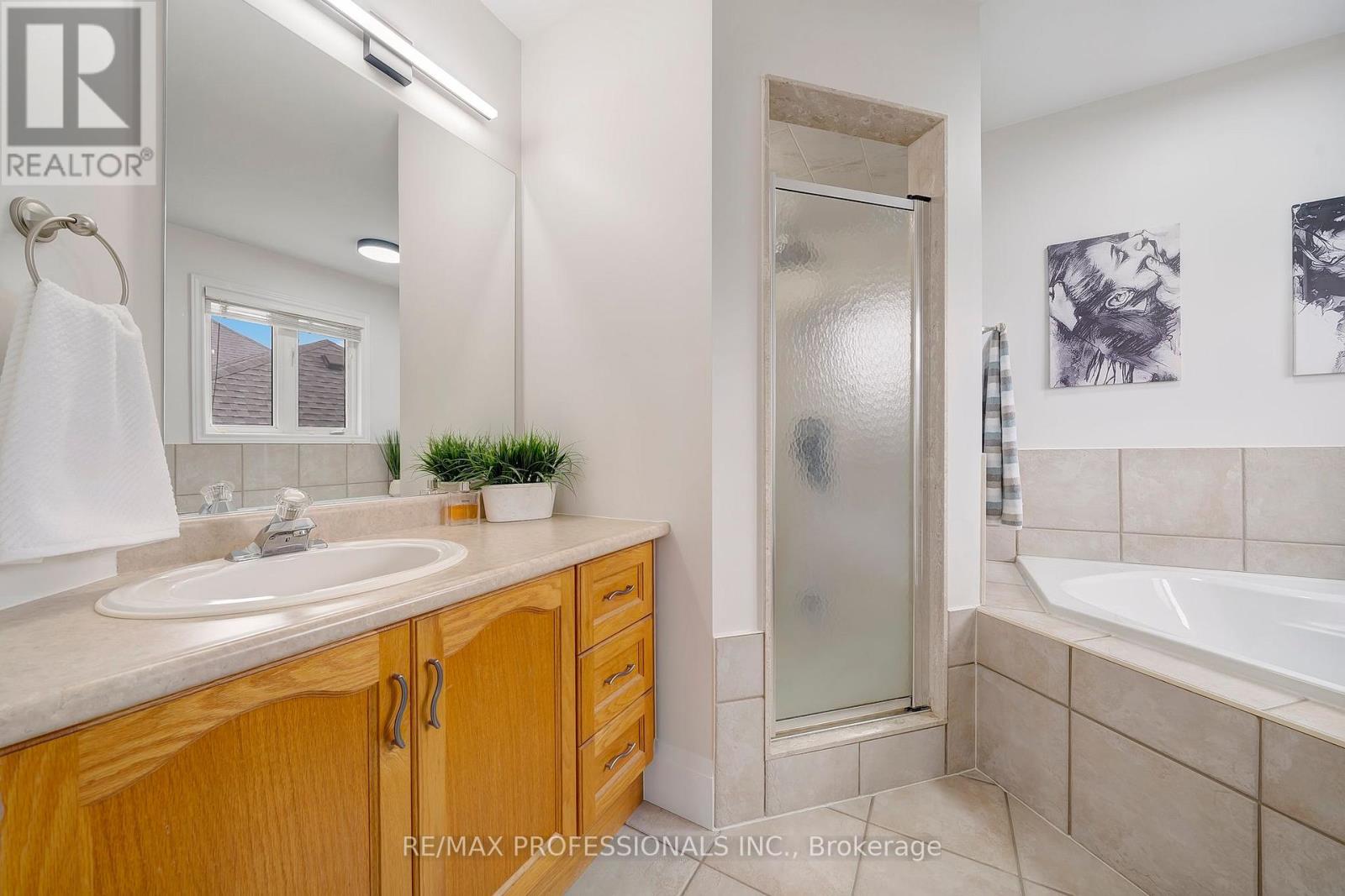 67 Chaplin Crescent, Halton Hills, Ontario  L7G 5V6 - Photo 22 - W12837902