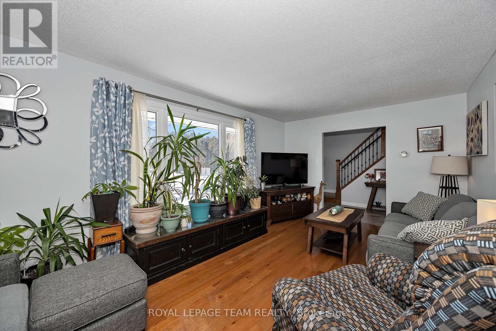 55 Coldstream Drive, Ottawa, Ontario  K0A 3P0 - Photo 6 - X12829290