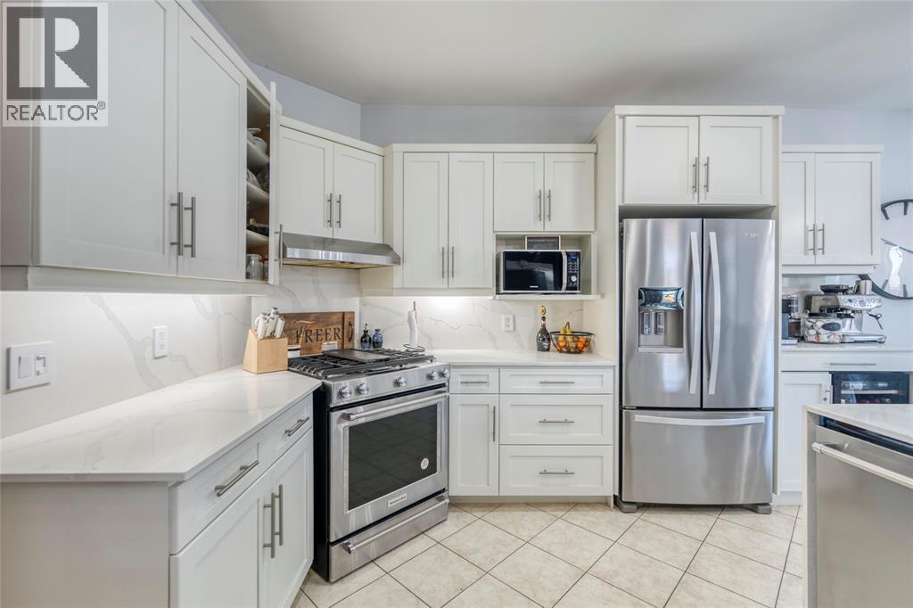 4294 Garden Crescent, Petrolia photo 22