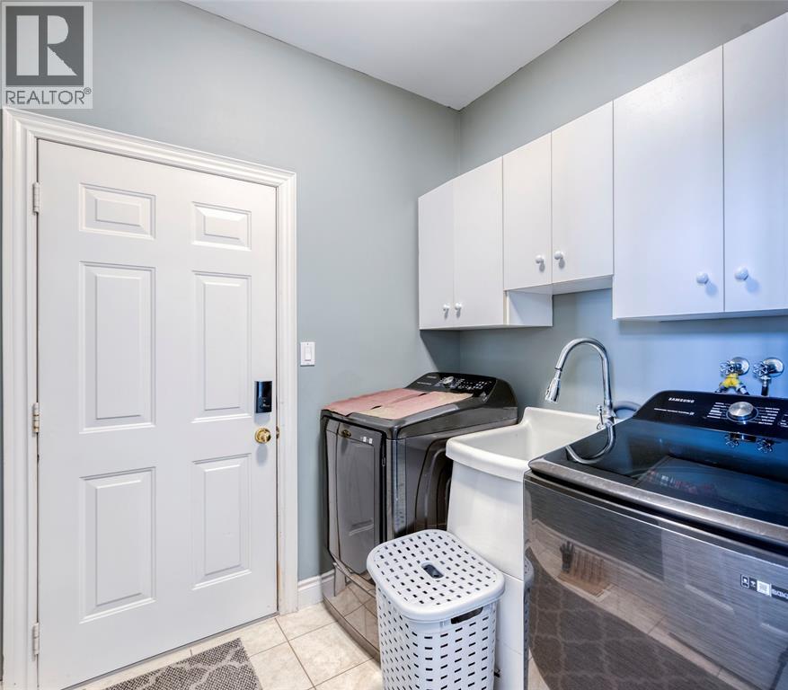 4294 Garden Crescent, Petrolia photo 25