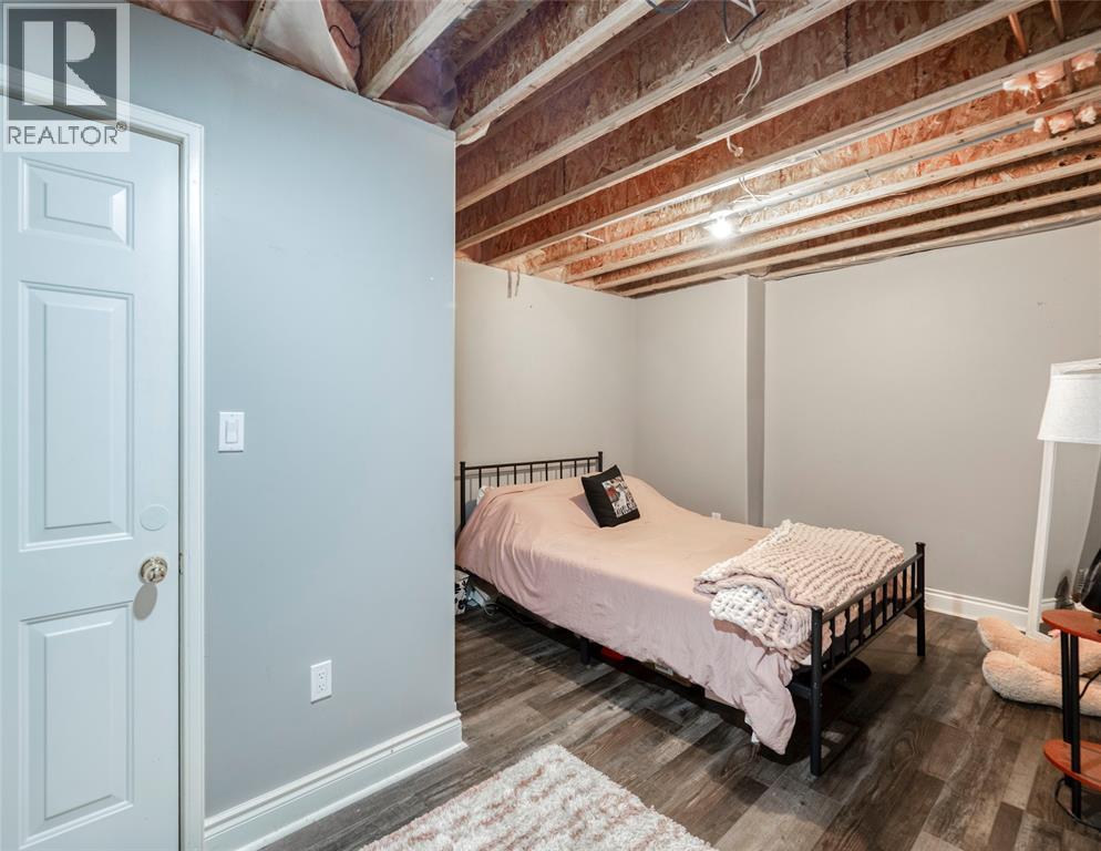 4294 Garden Crescent, Petrolia photo 35