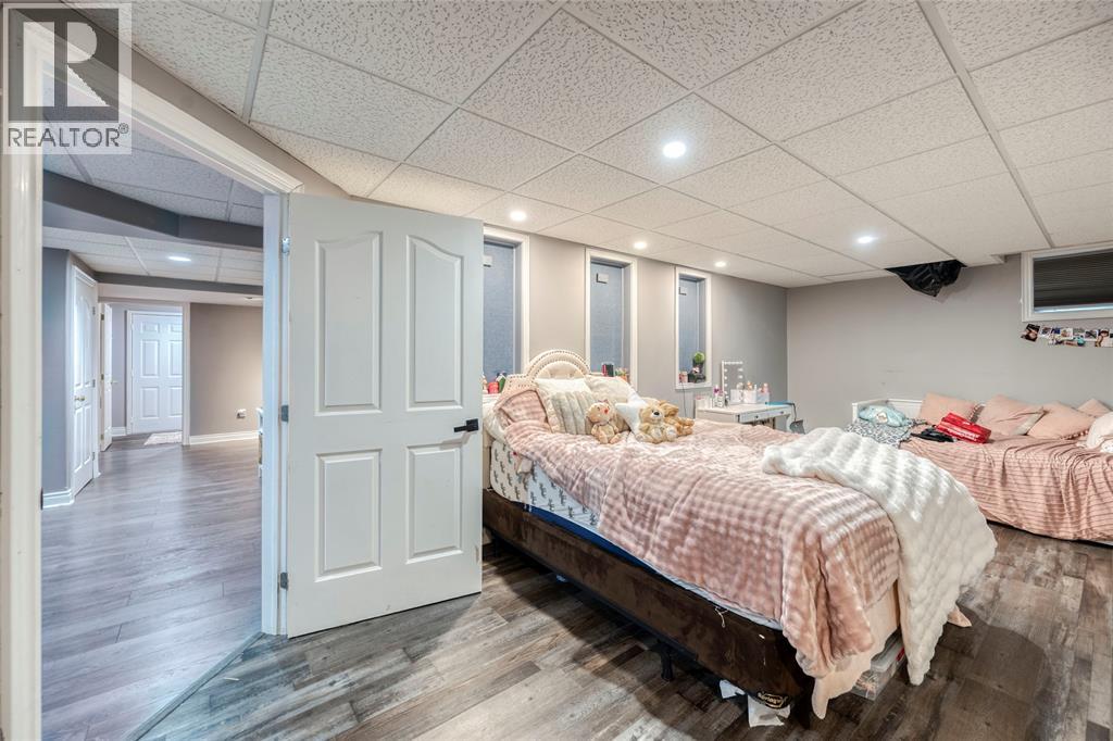 4294 Garden Crescent, Petrolia photo 38