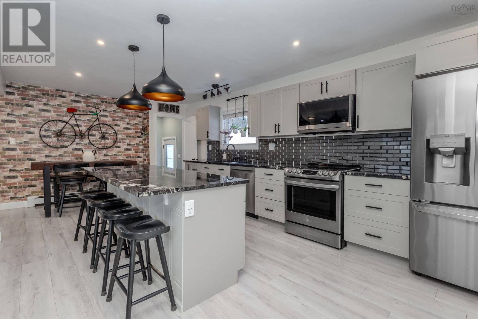 58 Macbelger Crescent, Boularderie East, Nova Scotia  B1X 1J3 - Photo 10 - 202603694