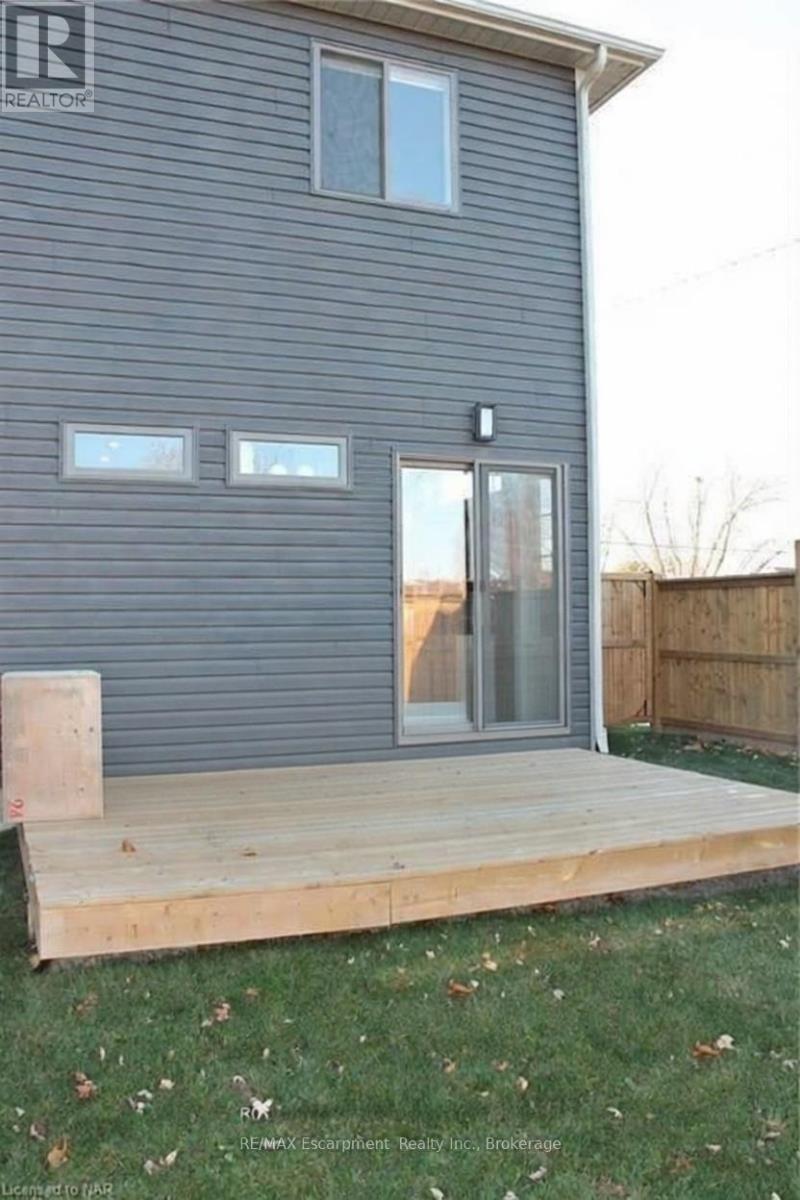 60 Park Avenue, St. Catharines, Ontario  L2P 1R2 - Photo 22 - X12820512