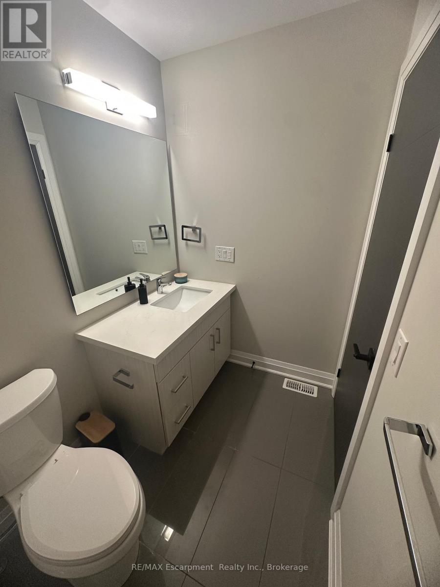 60 Park Avenue, St. Catharines, Ontario  L2P 1R2 - Photo 8 - X12820512