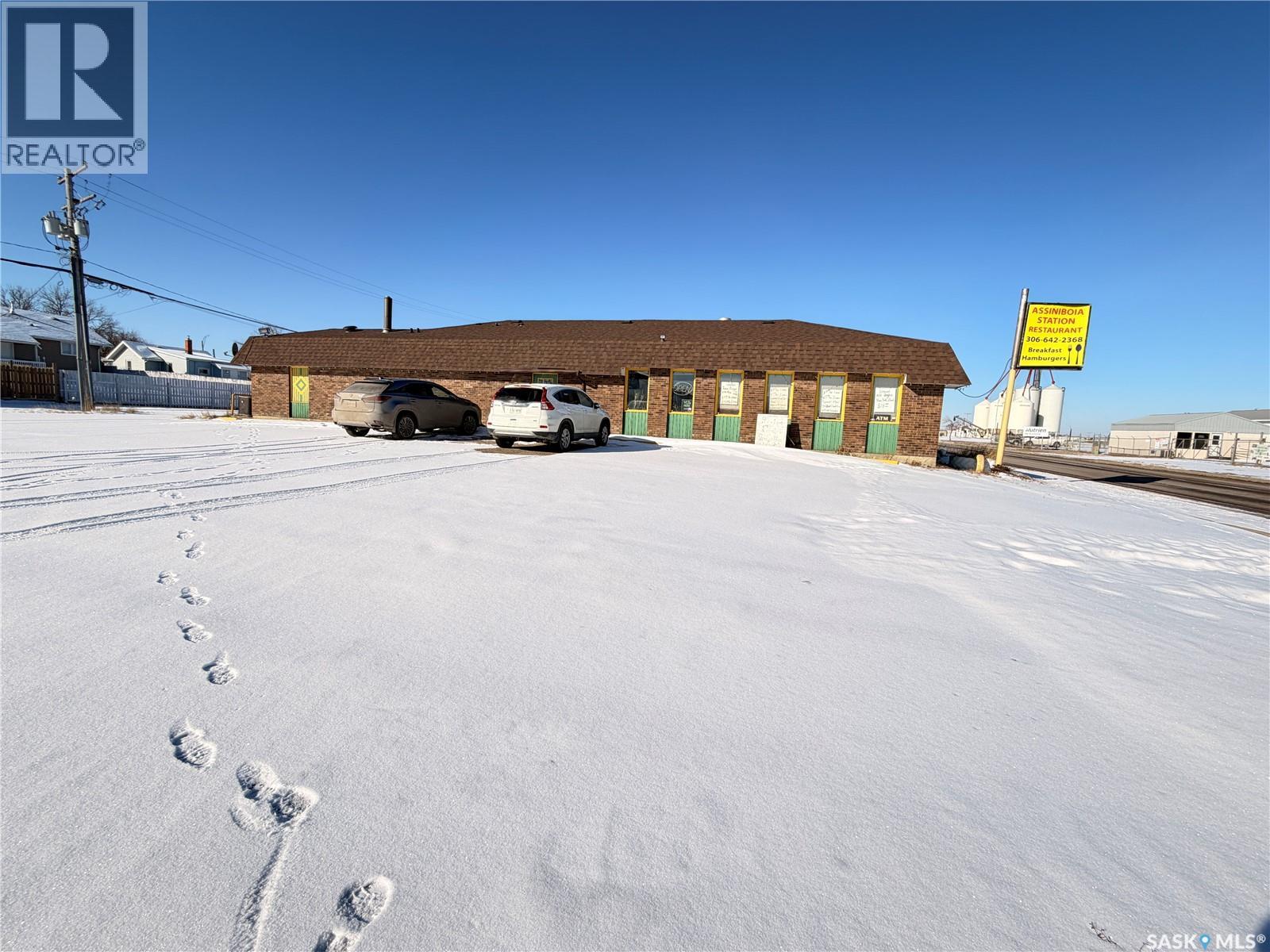 305 1st AVENUE W, Assiniboia, Saskatchewan