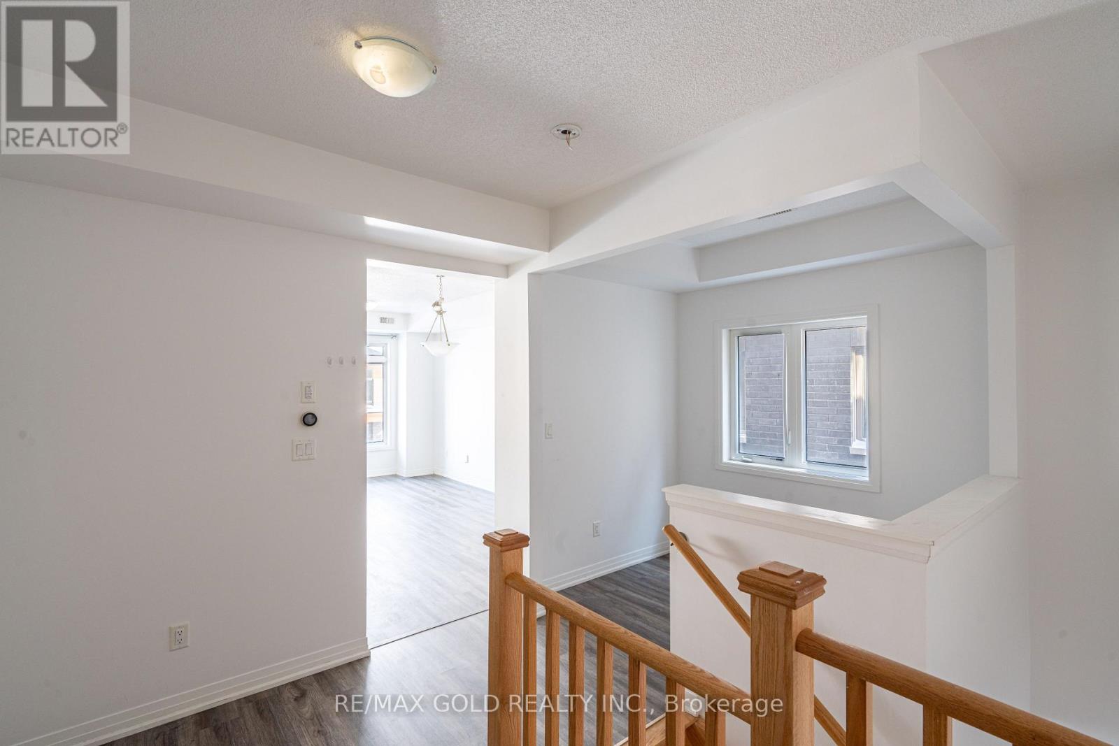 18 Haydrop Road, Brampton, Ontario  L6P 4P3 - Photo 8 - W12837136