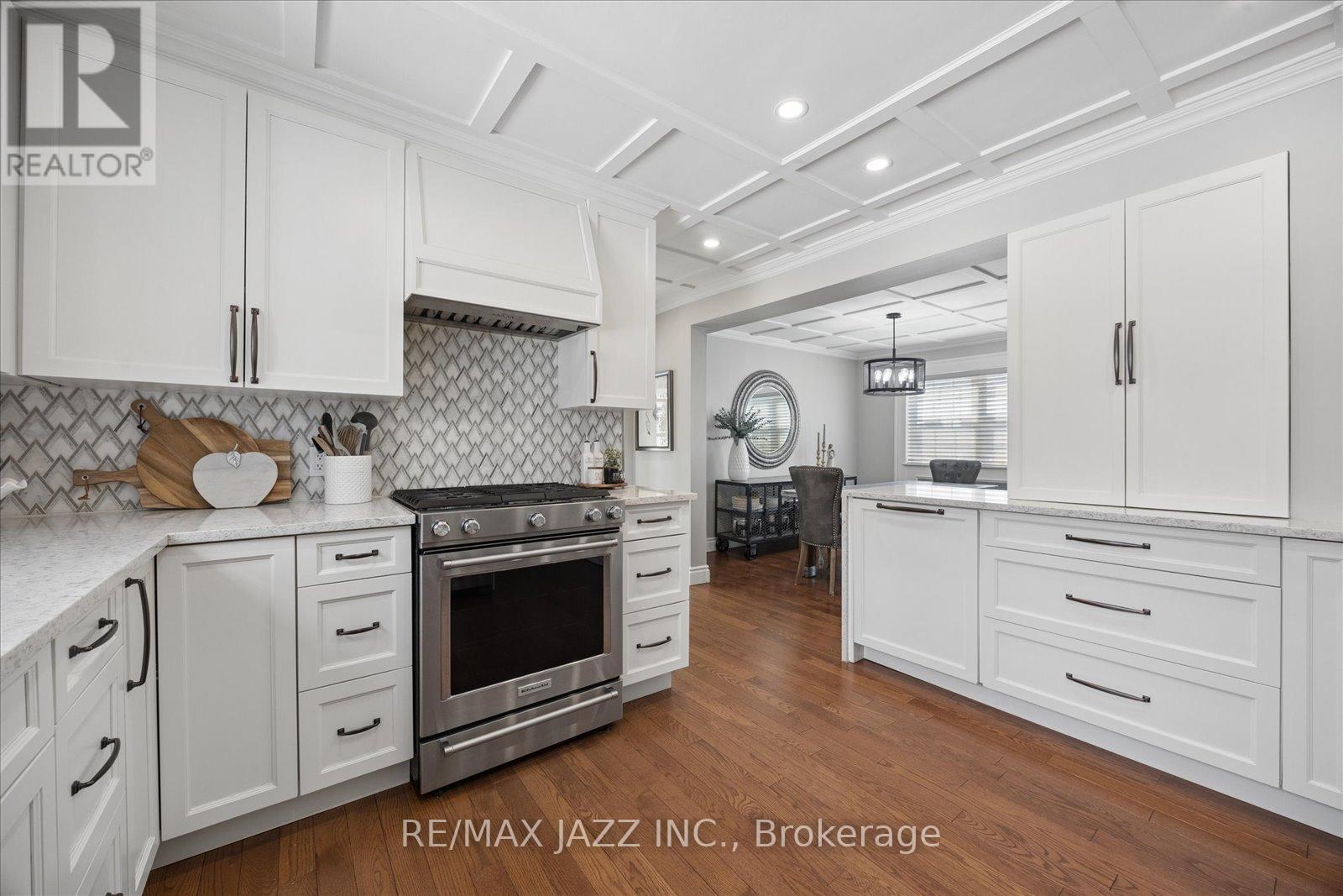 1633 Charles Street, Whitby, Ontario  L1N 1C1 - Photo 11 - E12837908