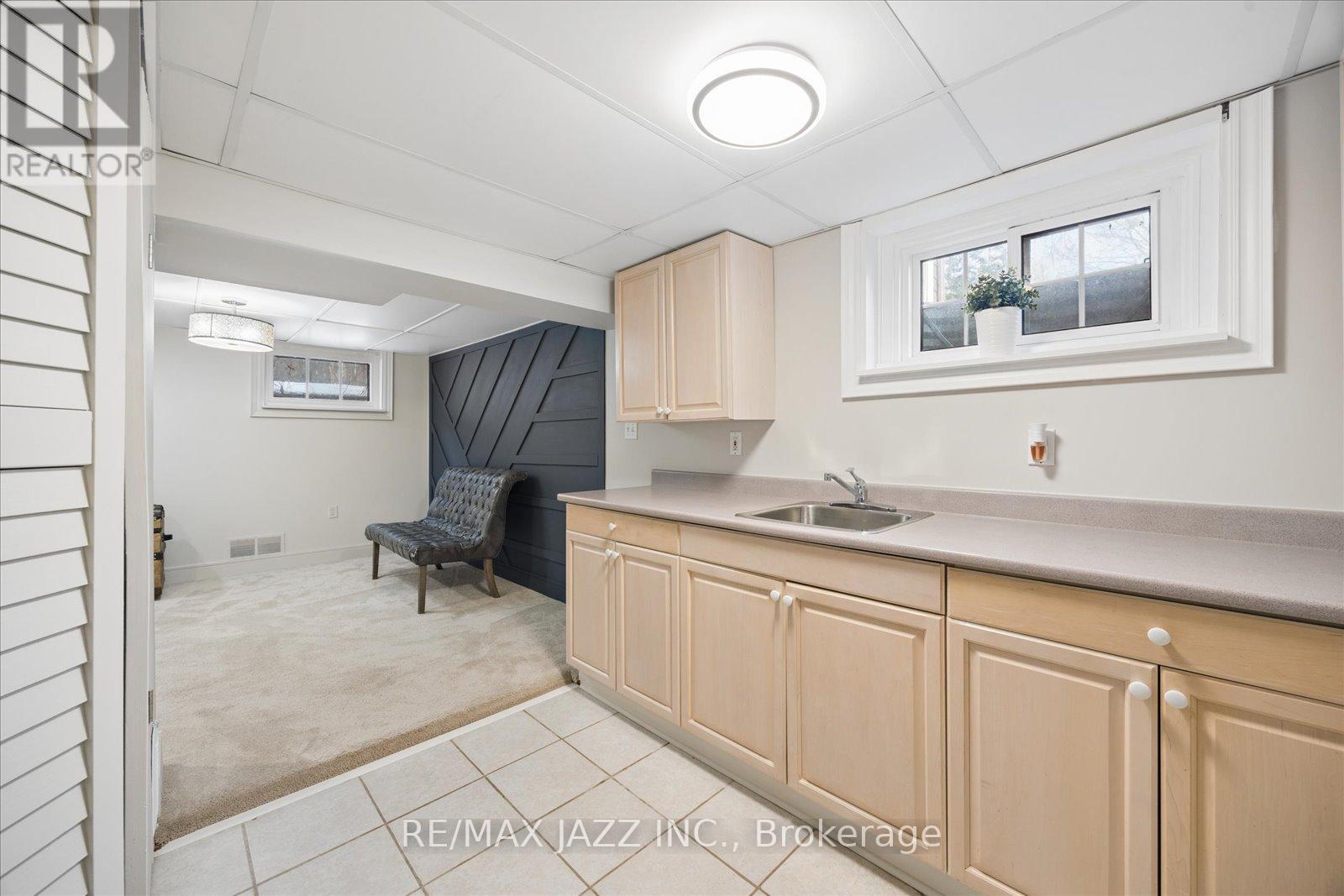 1633 Charles Street, Whitby, Ontario  L1N 1C1 - Photo 25 - E12837908