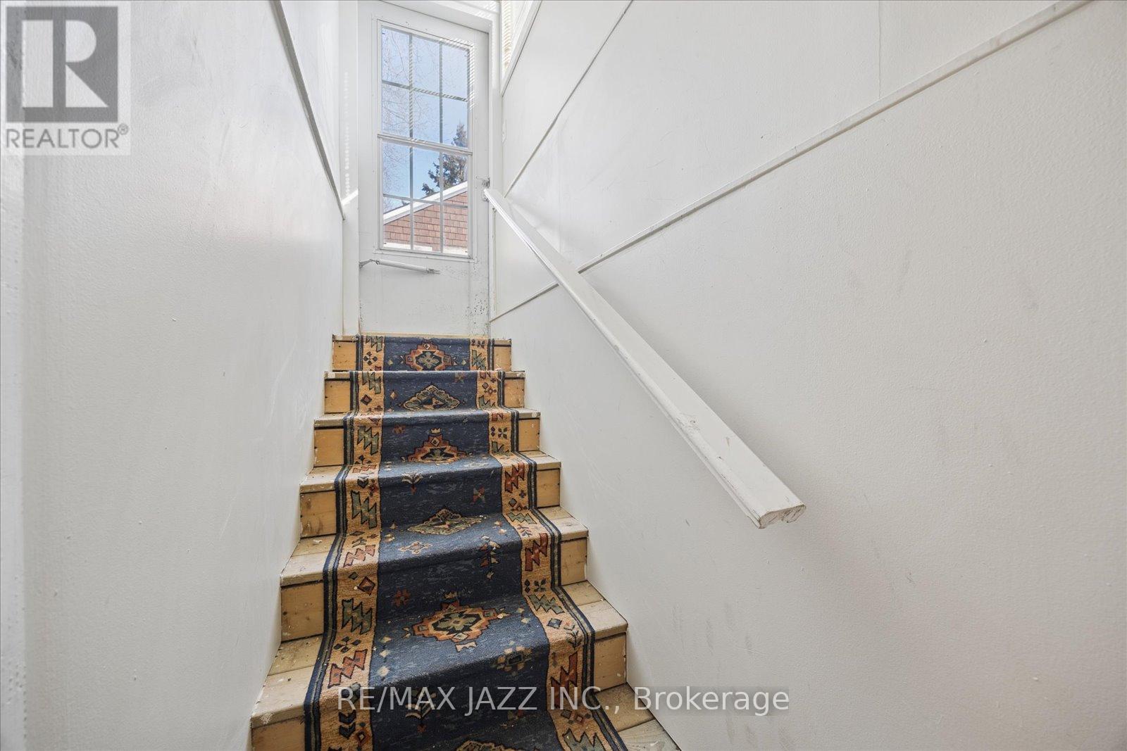 1633 Charles Street, Whitby, Ontario  L1N 1C1 - Photo 28 - E12837908