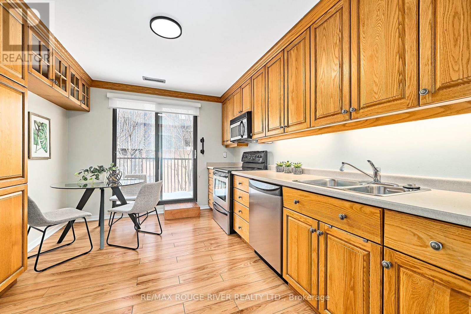 401 - 337 Simcoe Street, Oshawa, Ontario L1G 4T2 - Photo 10 - E12838106