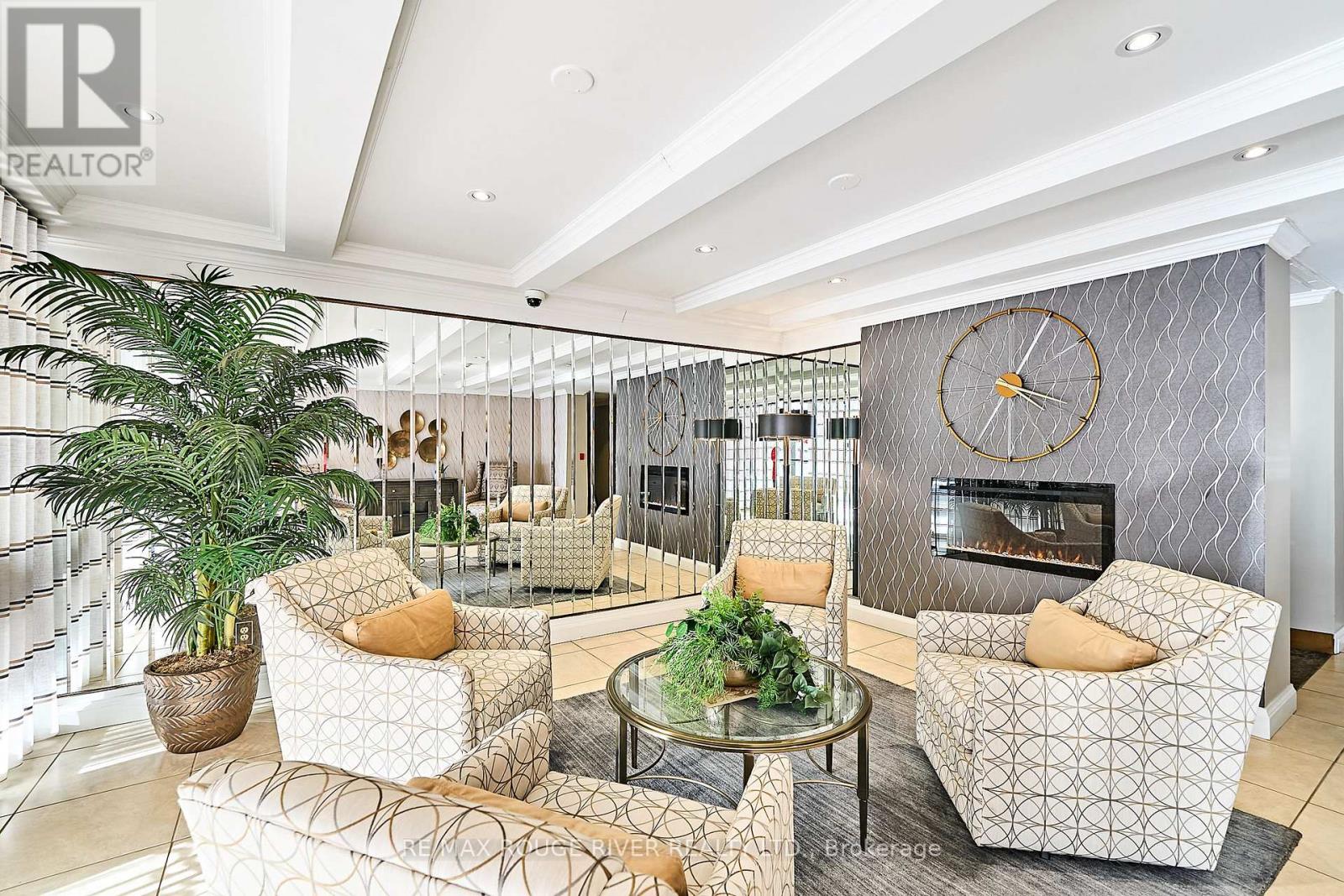 401 - 337 Simcoe Street, Oshawa, Ontario L1G 4T2 - Photo 5 - E12838106