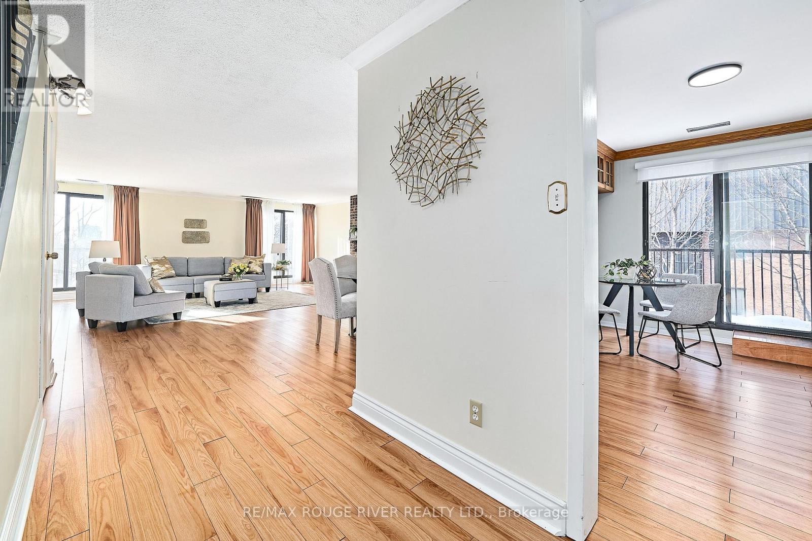 401 - 337 Simcoe Street, Oshawa, Ontario L1G 4T2 - Photo 8 - E12838106