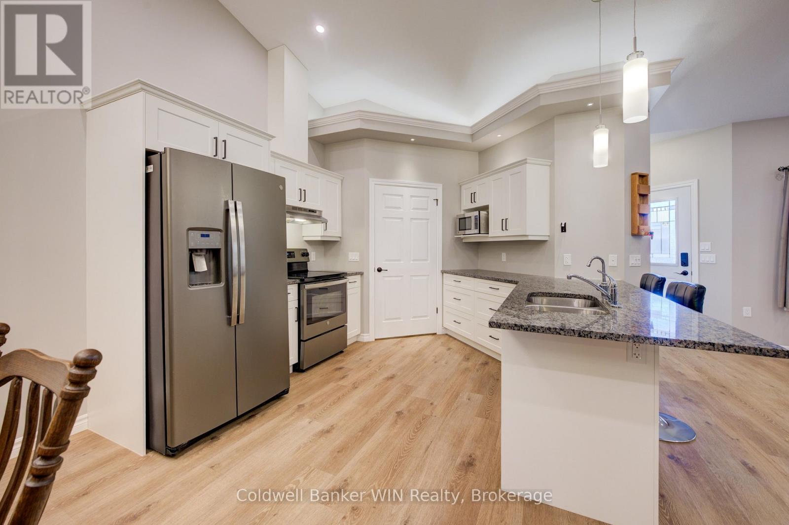 103 Broomer Crescent, Wellington North, Ontario  N0G 2L2 - Photo 17 - X12838040