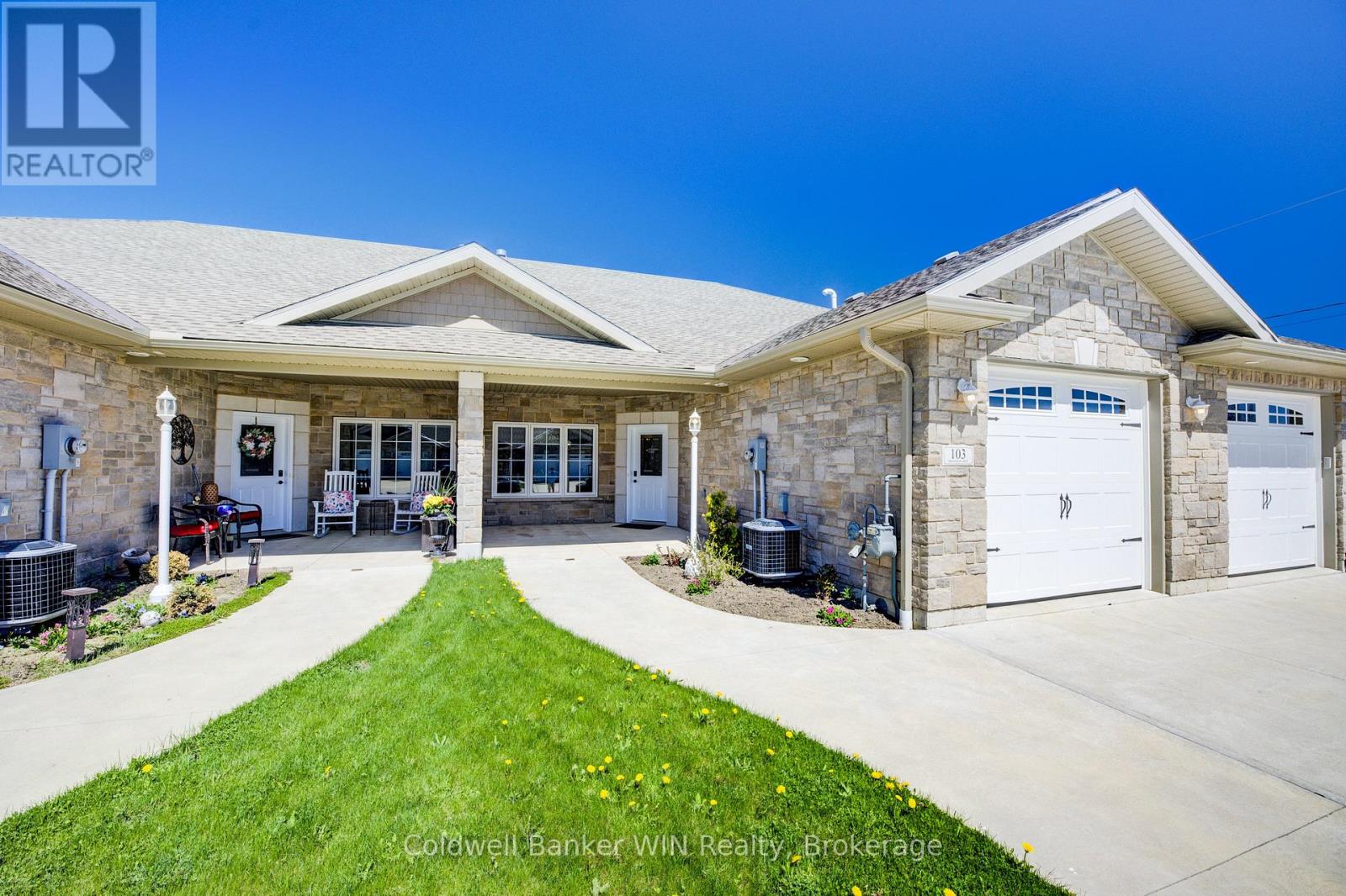 103 Broomer Crescent, Wellington North, Ontario  N0G 2L2 - Photo 2 - X12838040