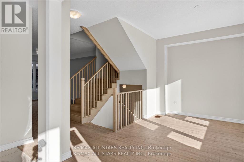 164 Alcorn Drive, Kawartha Lakes, Ontario  K9V 0T2 - Photo 5 - X12838028