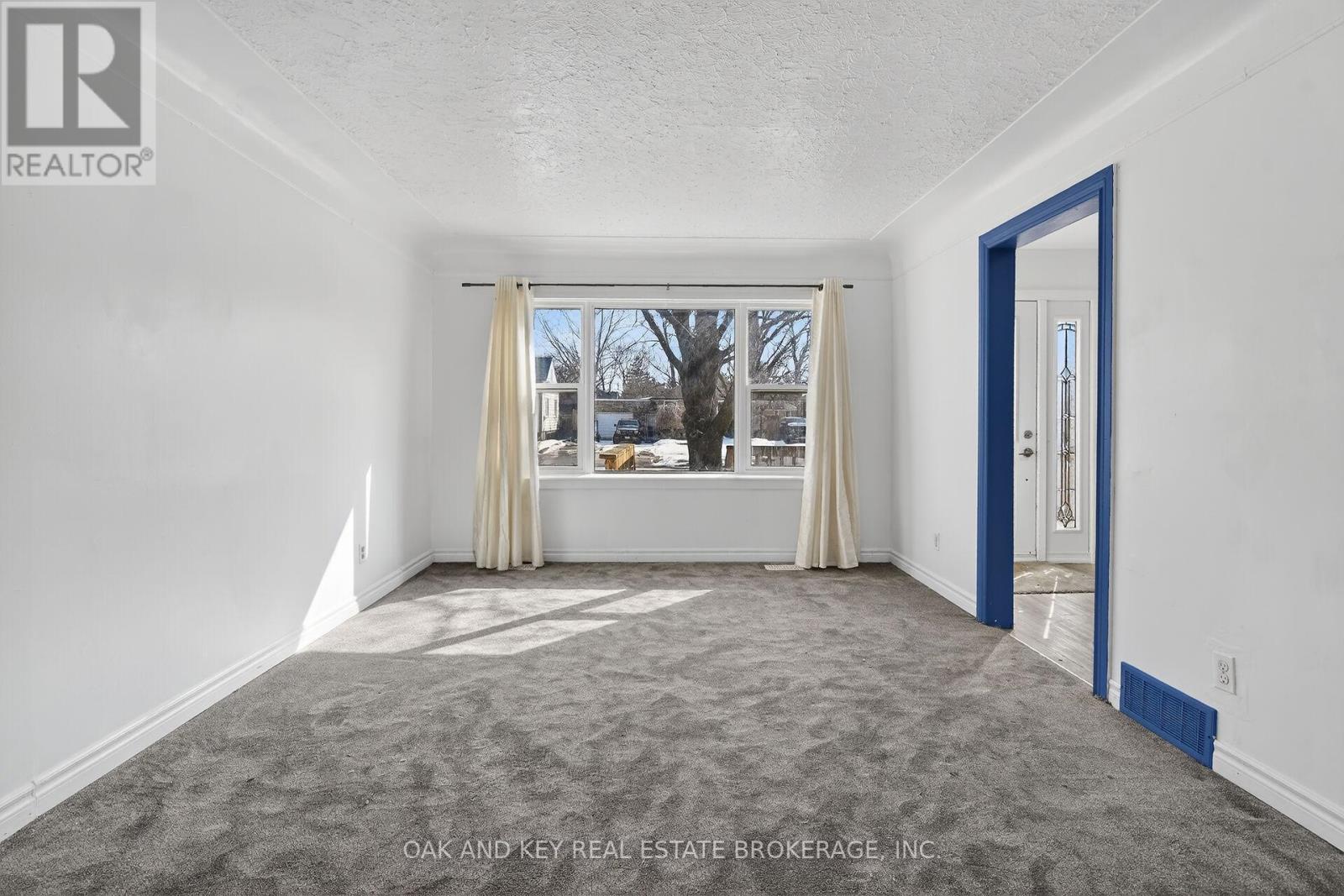 1878 Churchill Avenue, London East, Ontario  N5W 2L6 - Photo 10 - X12837928