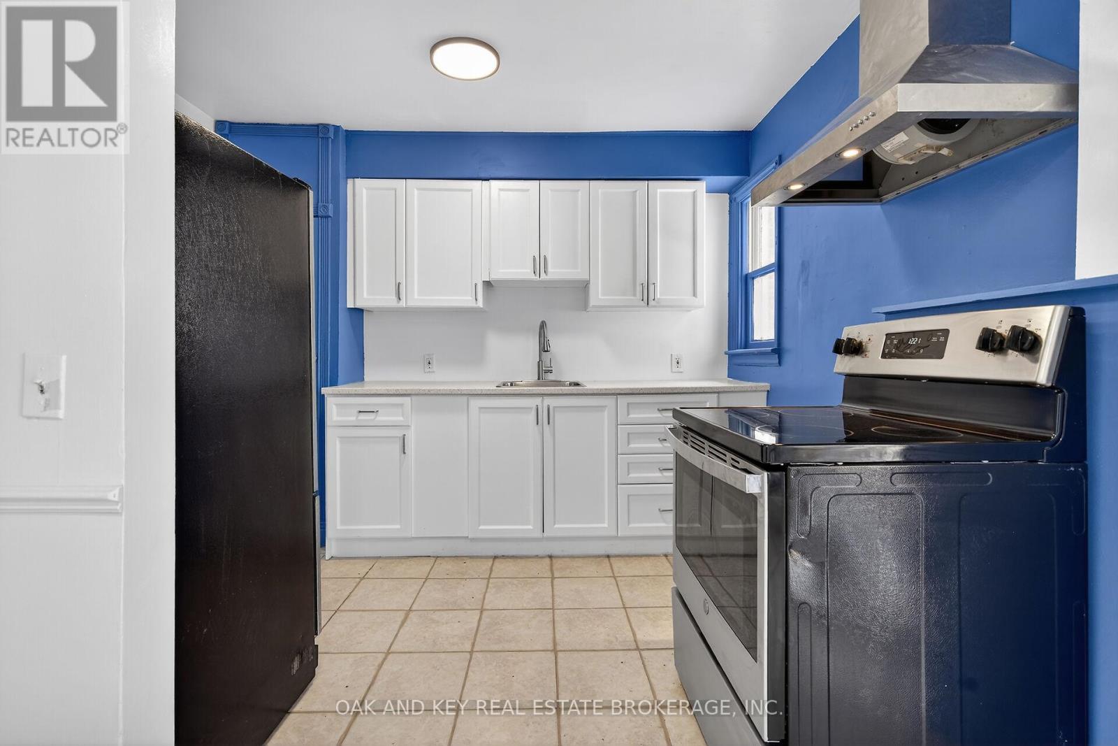 1878 Churchill Avenue, London East, Ontario  N5W 2L6 - Photo 14 - X12837928