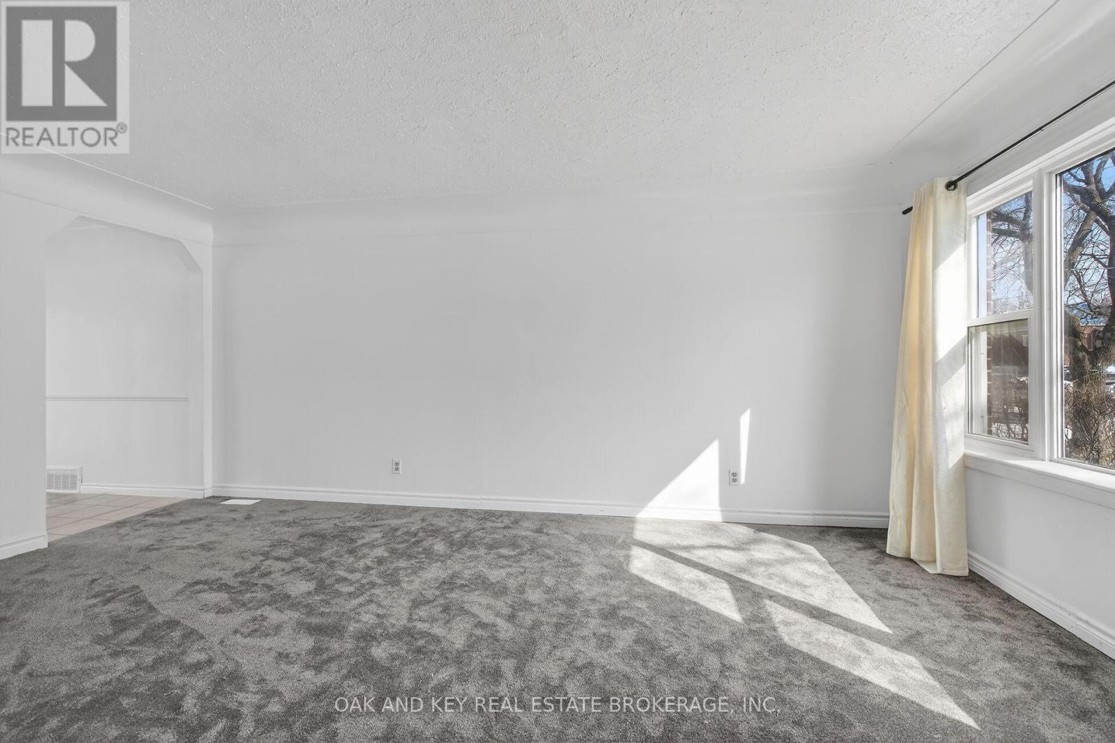 1878 Churchill Avenue, London East, Ontario  N5W 2L6 - Photo 8 - X12837928