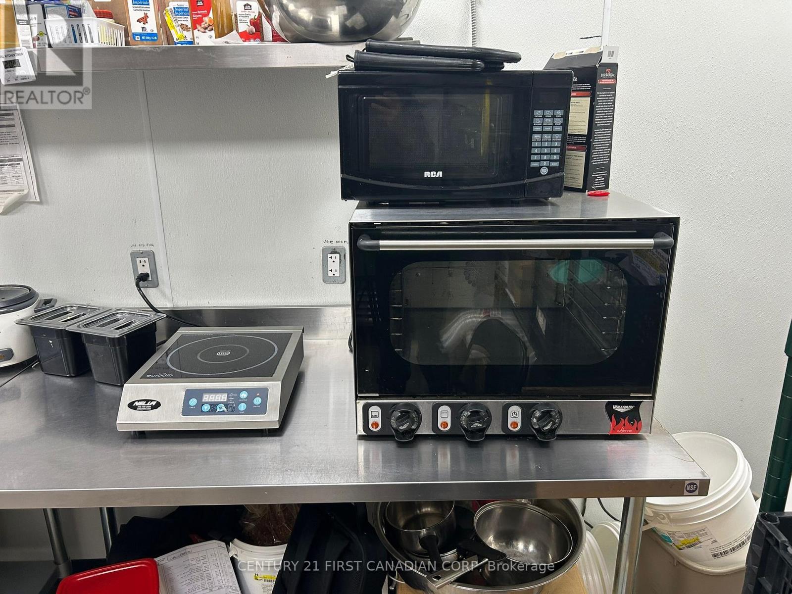 4110 Petrolia Line, Petrolia, Ontario  N0N 1R0 - Photo 22 - X12837942