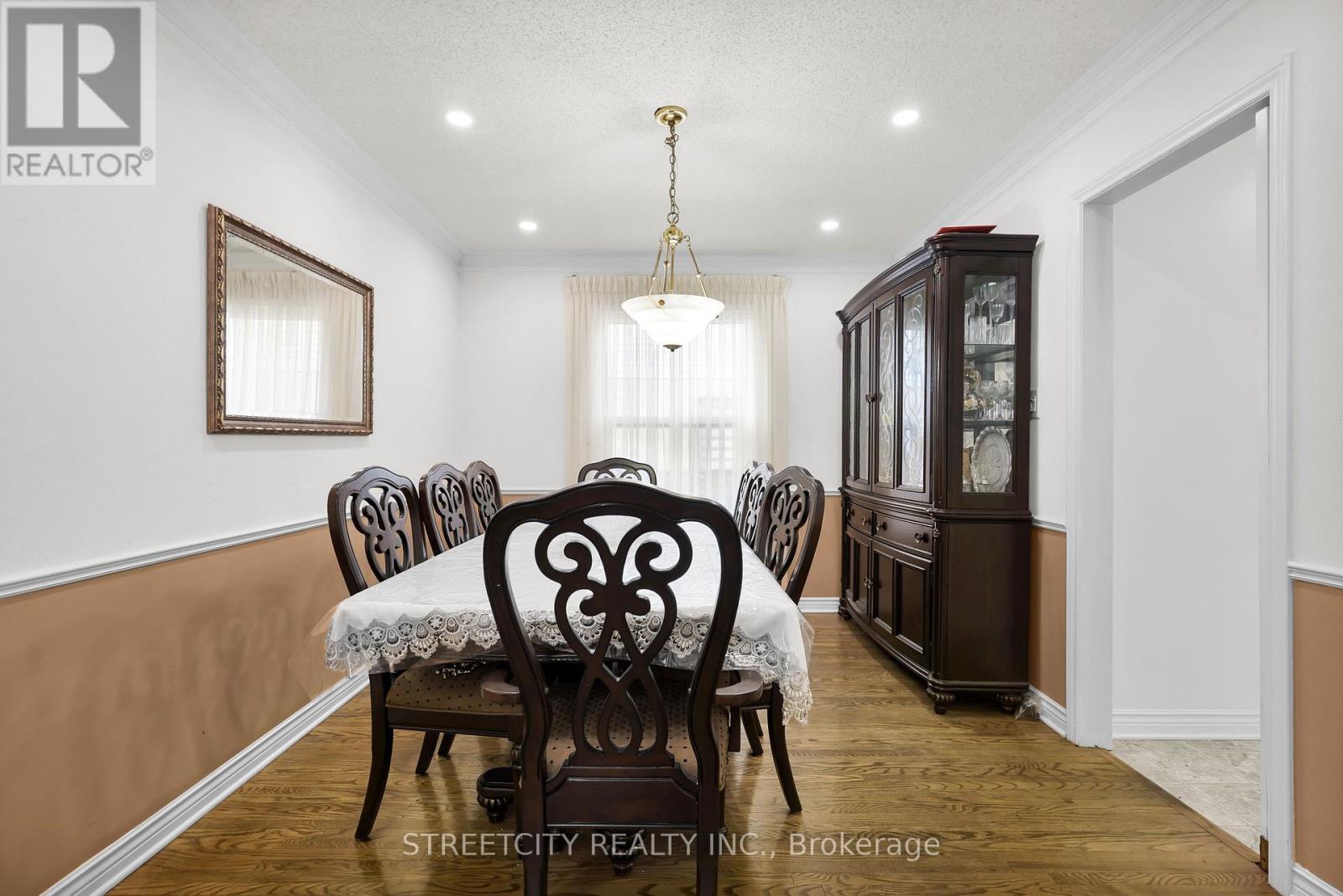 713 Guildwood Boulevard, London North, Ontario  N6H 5G2 - Photo 17 - X12838020