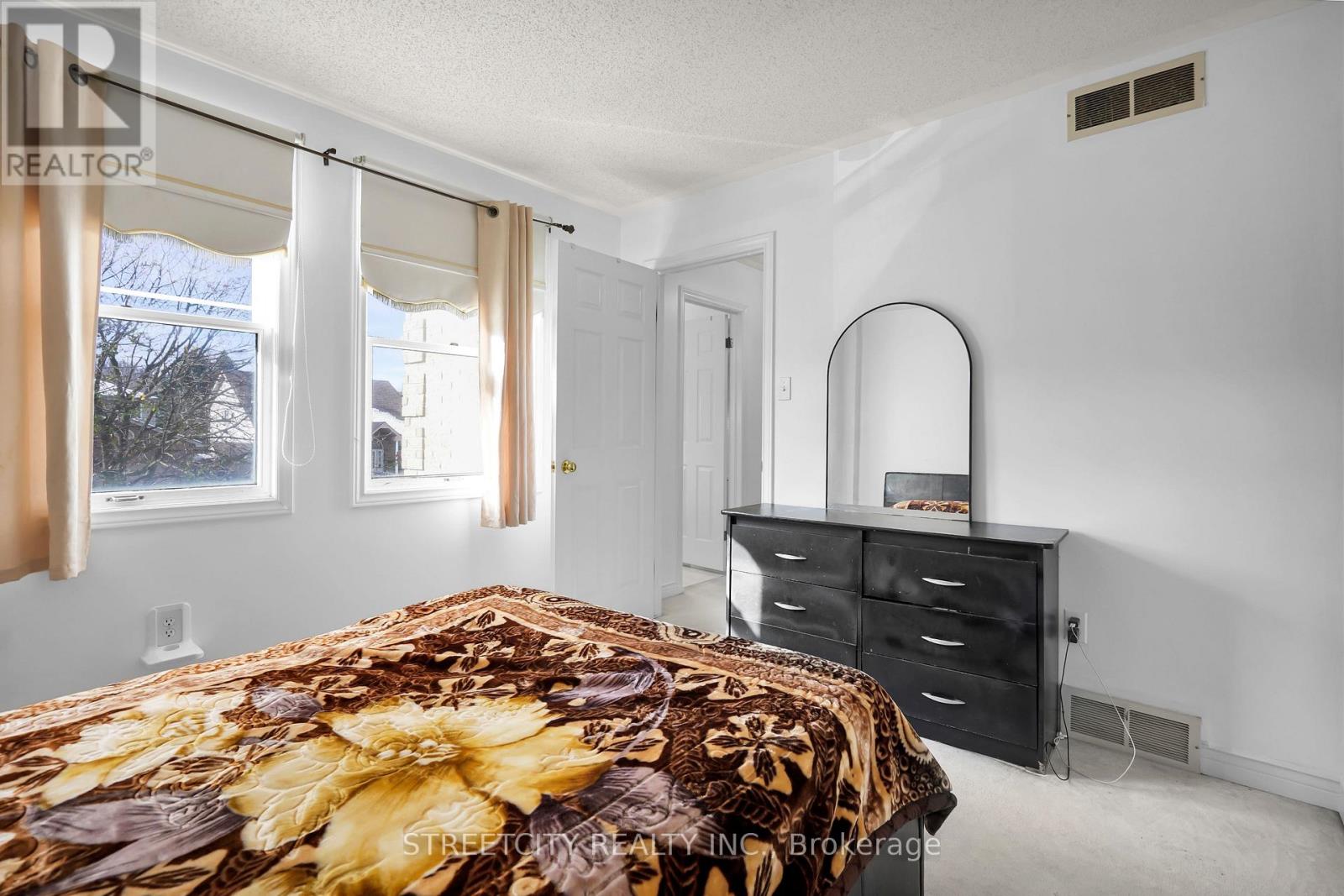 713 Guildwood Boulevard, London North, Ontario  N6H 5G2 - Photo 27 - X12838020