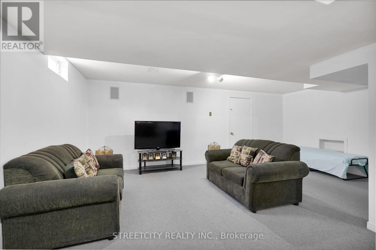 713 Guildwood Boulevard, London North, Ontario  N6H 5G2 - Photo 36 - X12838020