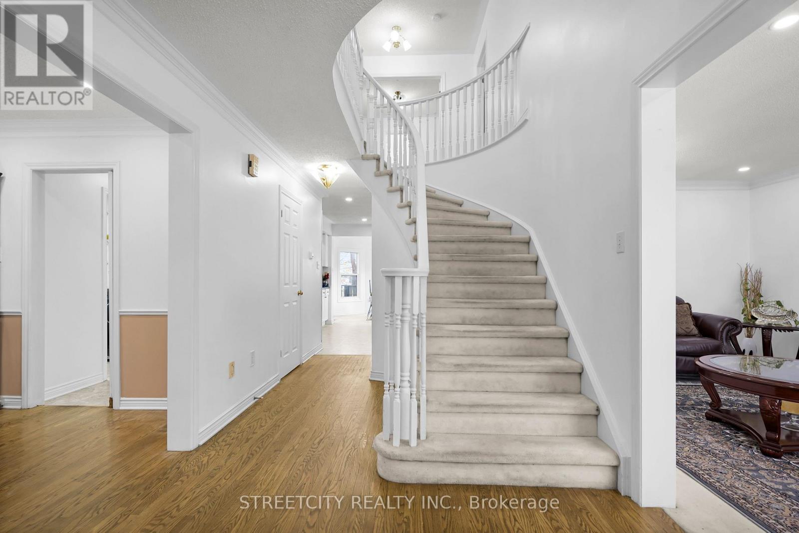 713 Guildwood Boulevard, London North, Ontario  N6H 5G2 - Photo 5 - X12838020