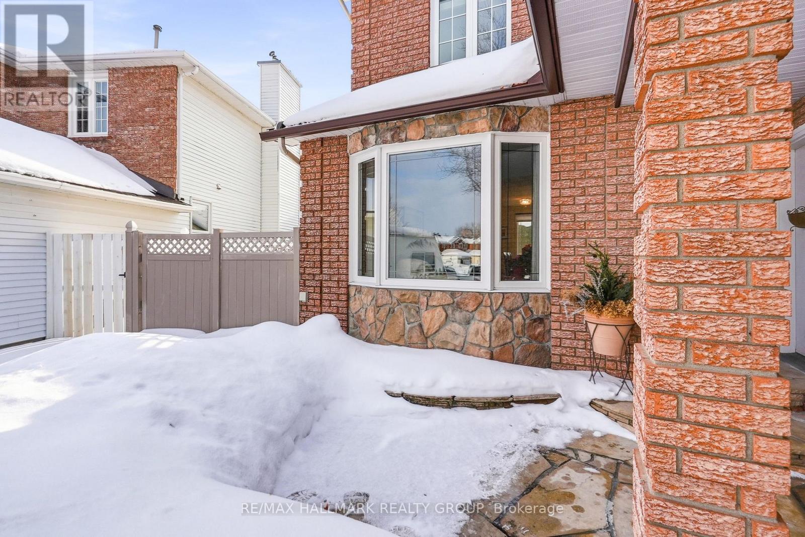 552 Wilkie Drive, Ottawa, Ontario  K4A 1M7 - Photo 3 - X12837988