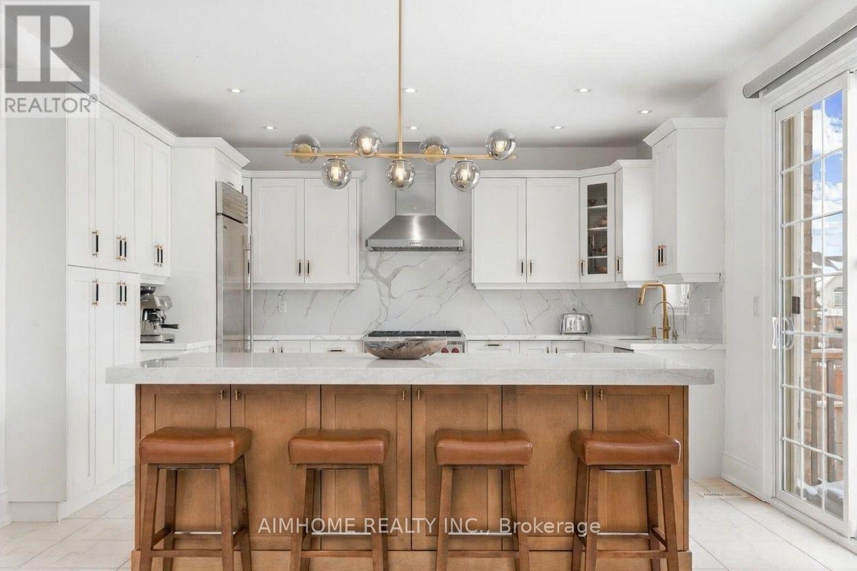 17 Bighorn Trail, King, Ontario  L0G 1N0 - Photo 6 - N12837866