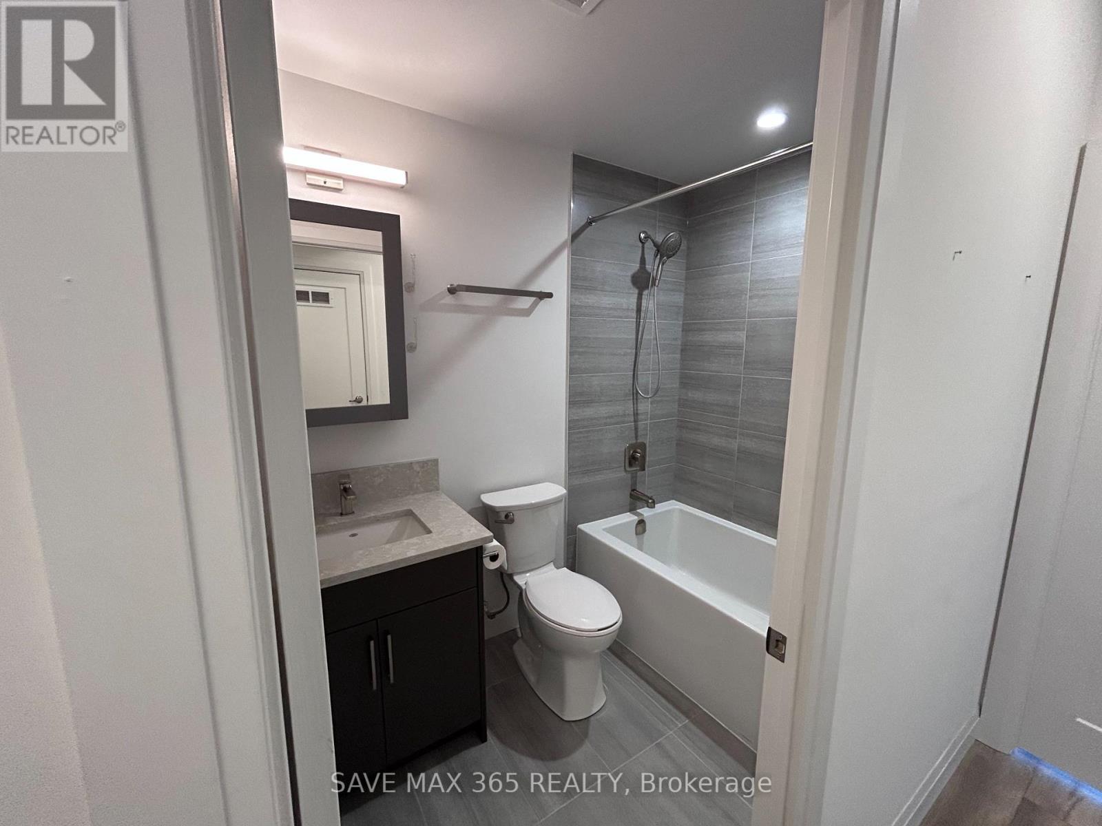 809 - 500 Brock Avenue, Burlington, Ontario  L7S 0A5 - Photo 7 - W12769096