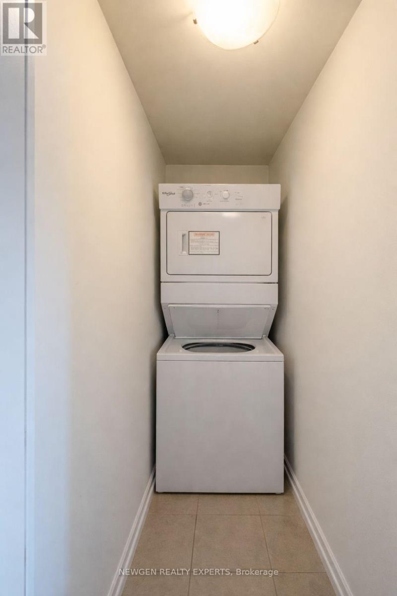 2110 - 349 Rathburn Road W, Mississauga, Ontario  L5B 0G9 - Photo 5 - W12784480