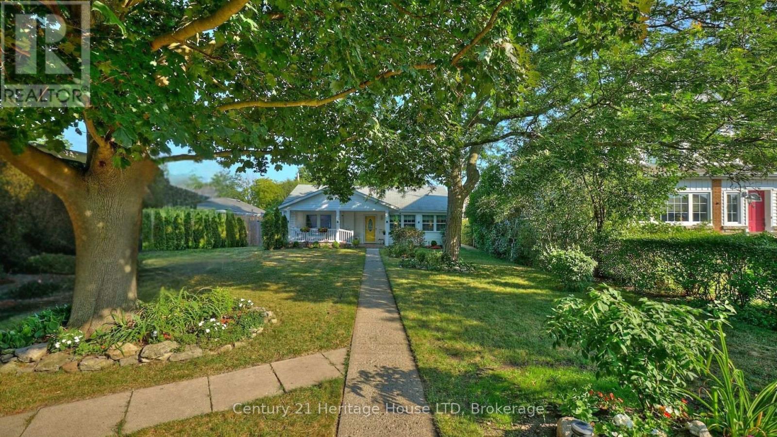 662 Lakeshore Road, Fort Erie, Ontario  L2A 1B9 - Photo 8 - X12833880